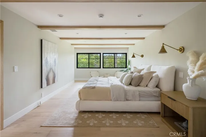 5873 Fairhaven, Woodland Hills, California 91367