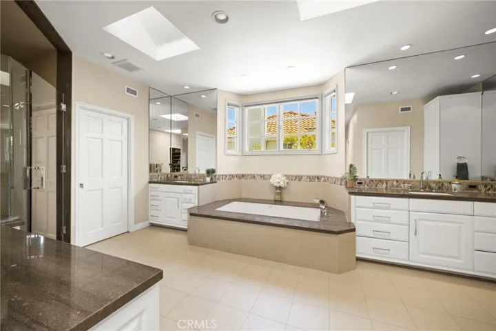 17650 Royce Drive W, Encino, California 91316