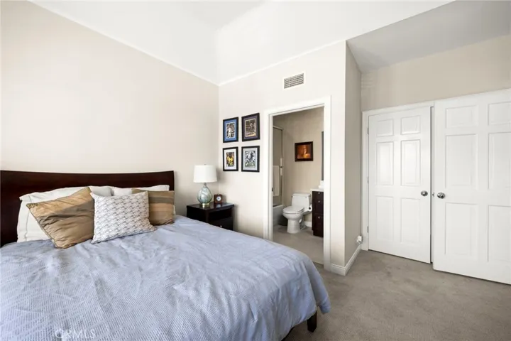 17650 Royce Drive W, Encino, California 91316
