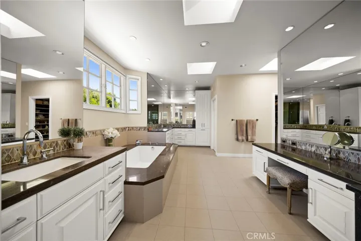 17650 Royce Drive W, Encino, California 91316