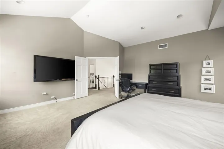 17650 Royce Drive W, Encino, California 91316