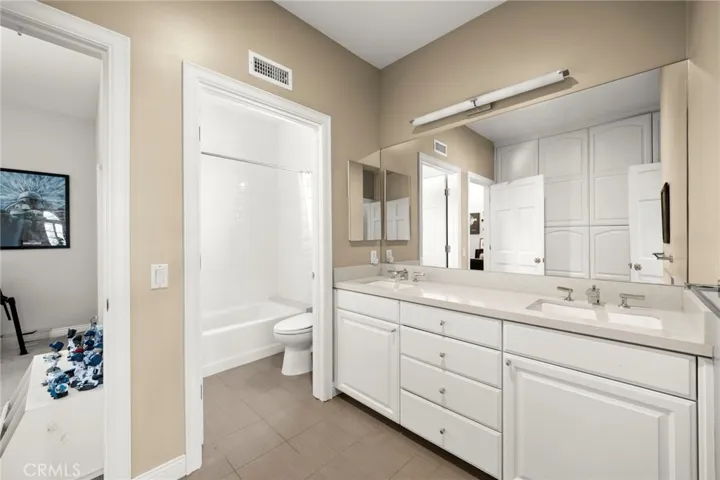 17650 Royce Drive W, Encino, California 91316