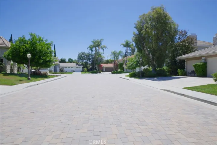 17650 Royce Drive W, Encino, California 91316