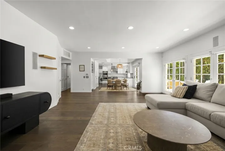17650 Royce Drive W, Encino, California 91316