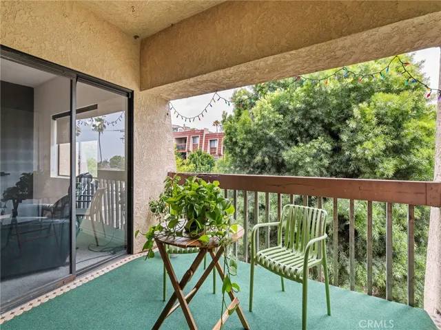 2001 E 21st St 327, Signal Hill, California 90755