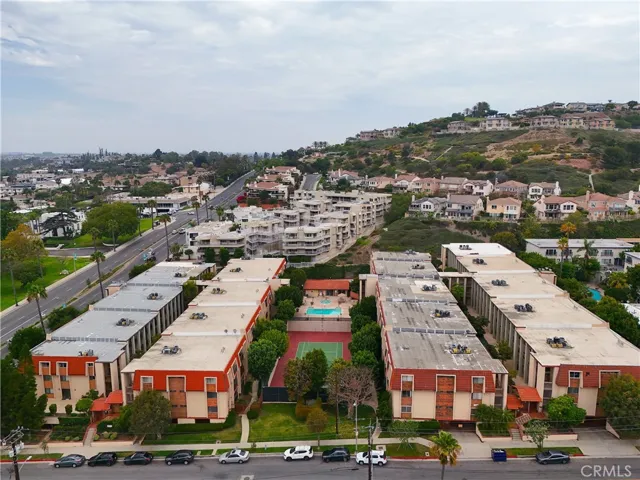 2001 E 21st St 327, Signal Hill, California 90755