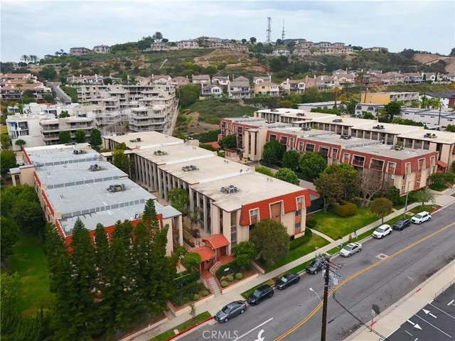 2001 E 21st St 327, Signal Hill, California 90755