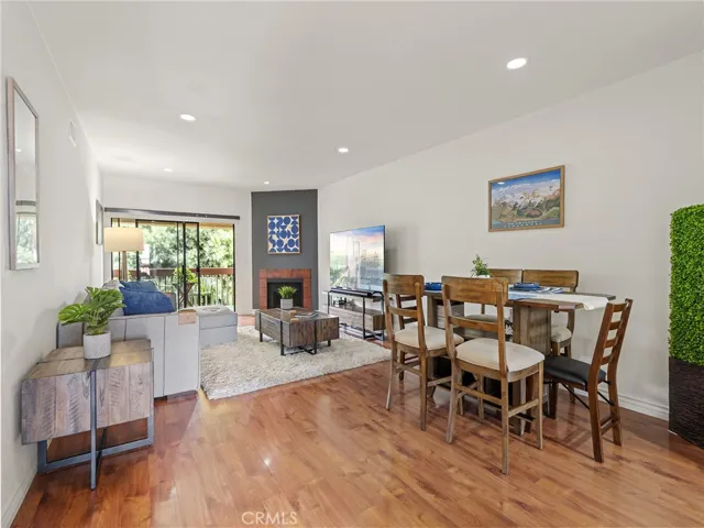 2001 E 21st St 327, Signal Hill, California 90755