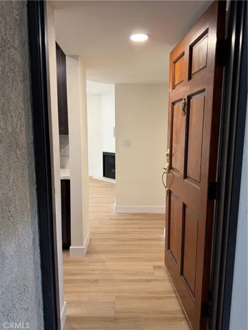1207 N Columbus Avenue 102, Glendale, California 91202