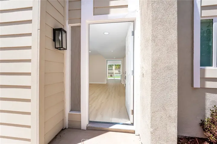 19751 Oceanaire Circle, Huntington Beach, California 92648