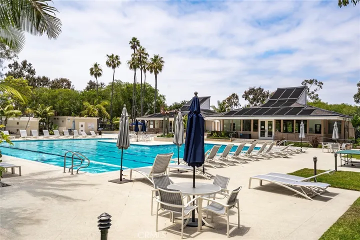 19751 Oceanaire Circle, Huntington Beach, California 92648