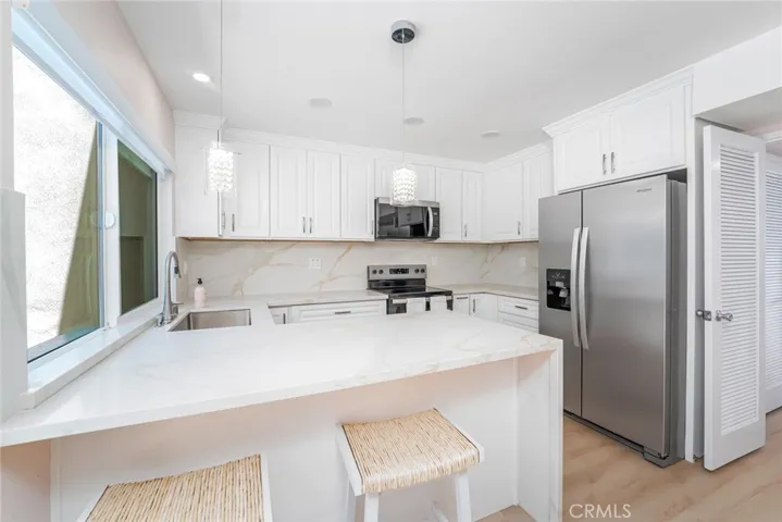 19751 Oceanaire Circle, Huntington Beach, California 92648
