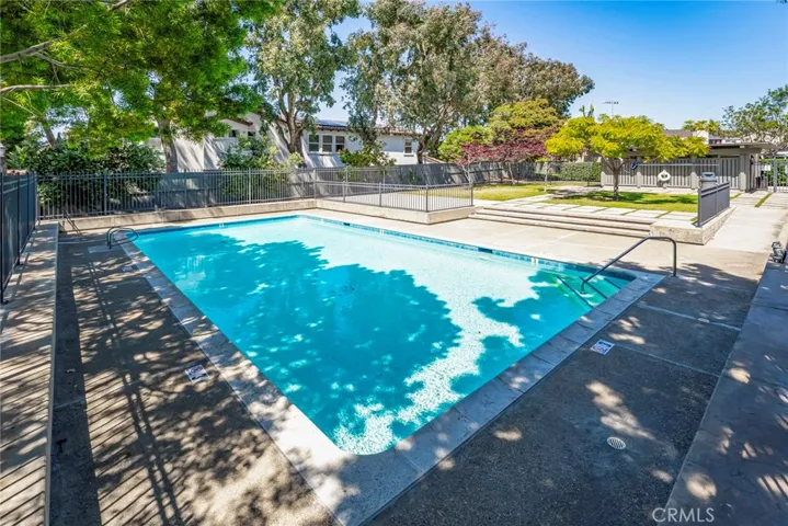 19751 Oceanaire Circle, Huntington Beach, California 92648