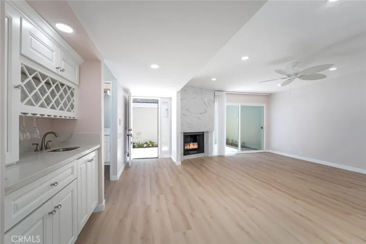 19751 Oceanaire Circle, Huntington Beach, California 92648