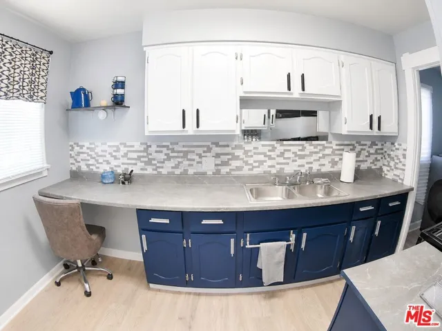 228 W 70th Street, Los Angeles, California 90003