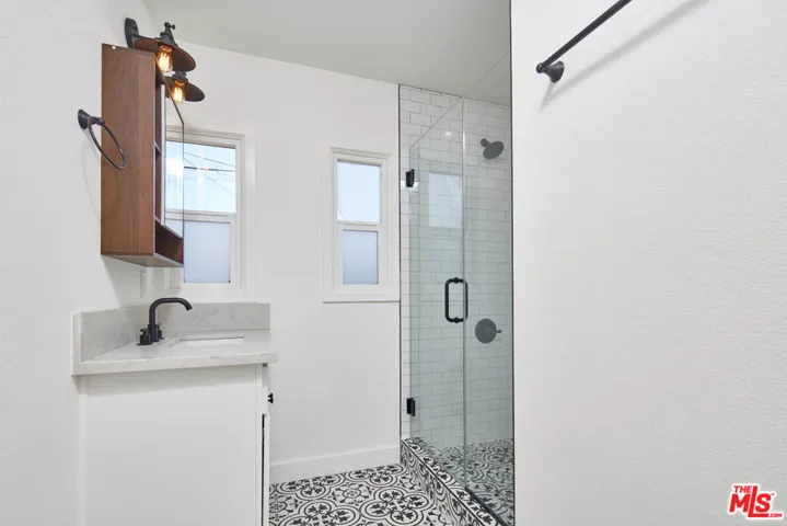 2904 W 81st Street, Inglewood, California 90305