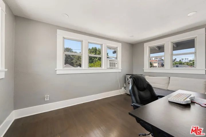 123 N Dillon Street, Los Angeles, California 90026