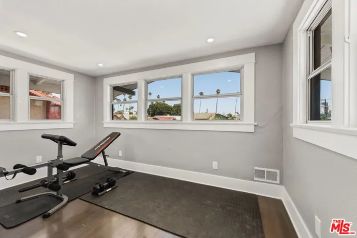 123 N Dillon Street, Los Angeles, California 90026