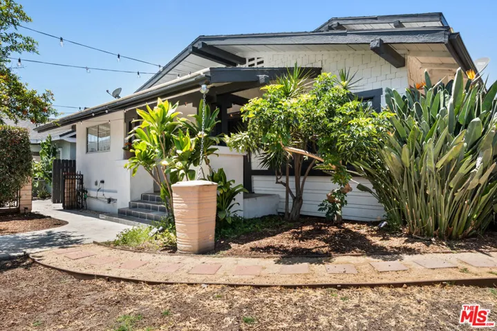 123 N Dillon Street, Los Angeles, California 90026