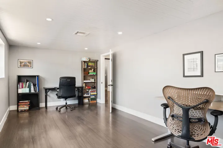 123 N Dillon Street, Los Angeles, California 90026
