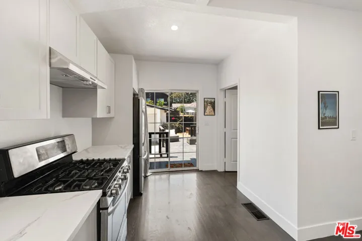 123 N Dillon Street, Los Angeles, California 90026