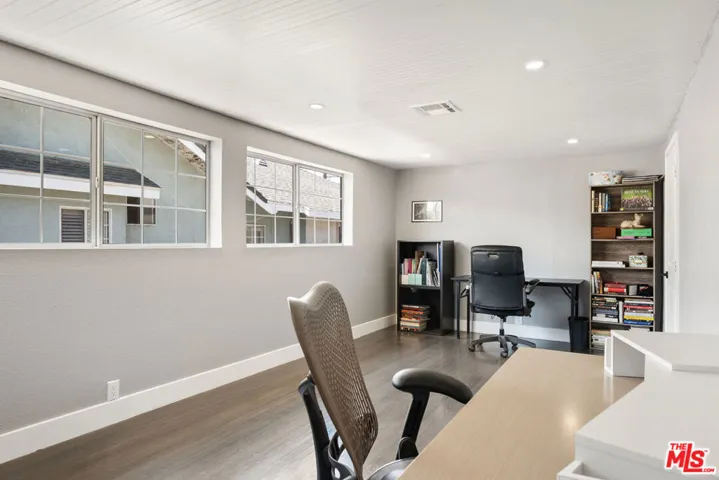 123 N Dillon Street, Los Angeles, California 90026
