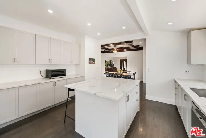 123 N Dillon Street, Los Angeles, California 90026