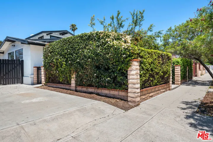 123 N Dillon Street, Los Angeles, California 90026