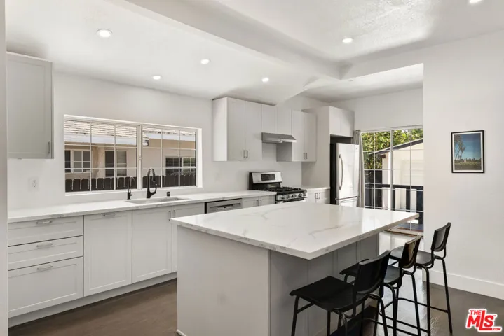 123 N Dillon Street, Los Angeles, California 90026