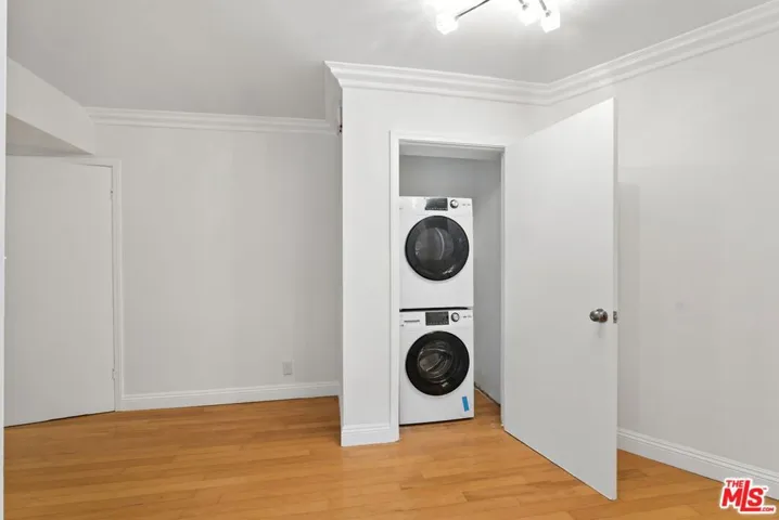 In Unit Washer/Dryer