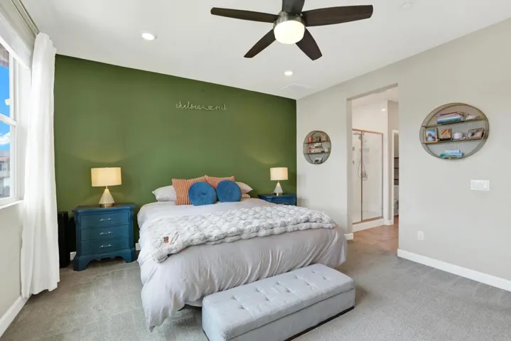 1087 Delpy View, Vista, California 92084