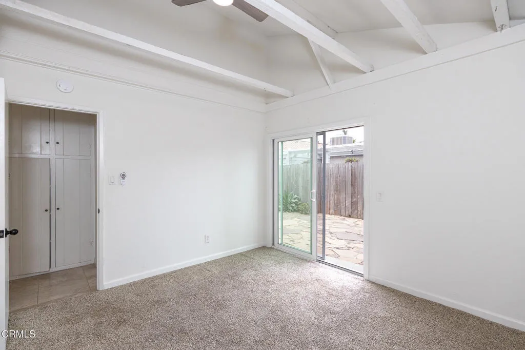 136 Oxnard Ave-8