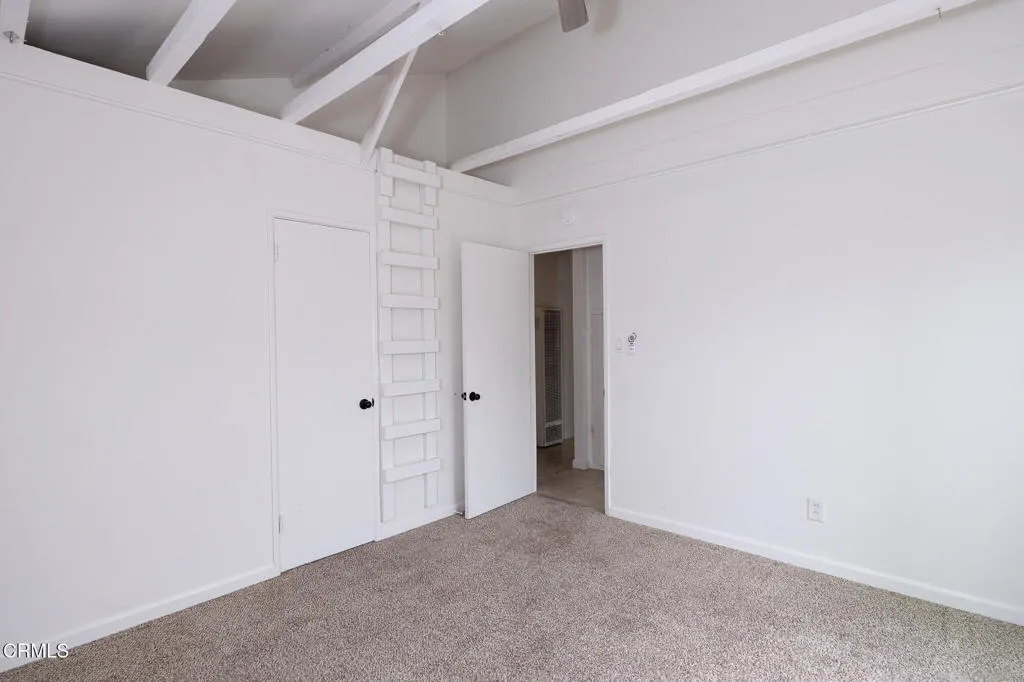 136 Oxnard Ave-7