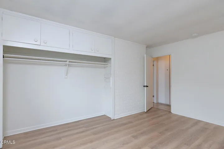 136 Oxnard Ave-16