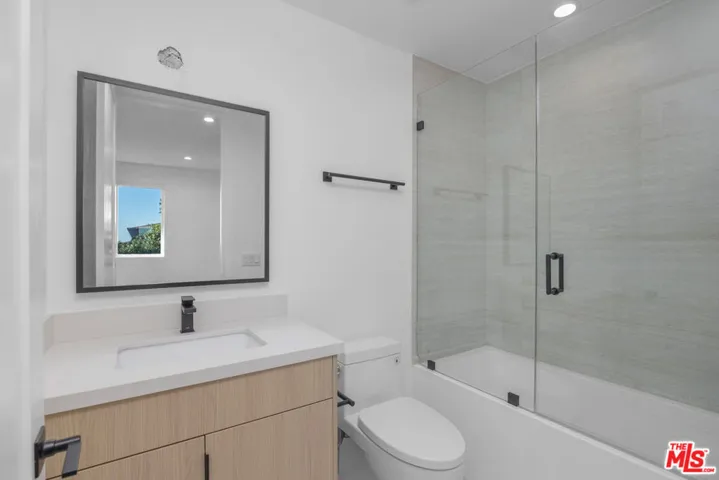 1330 Mohawk Street, Los Angeles, California 90026