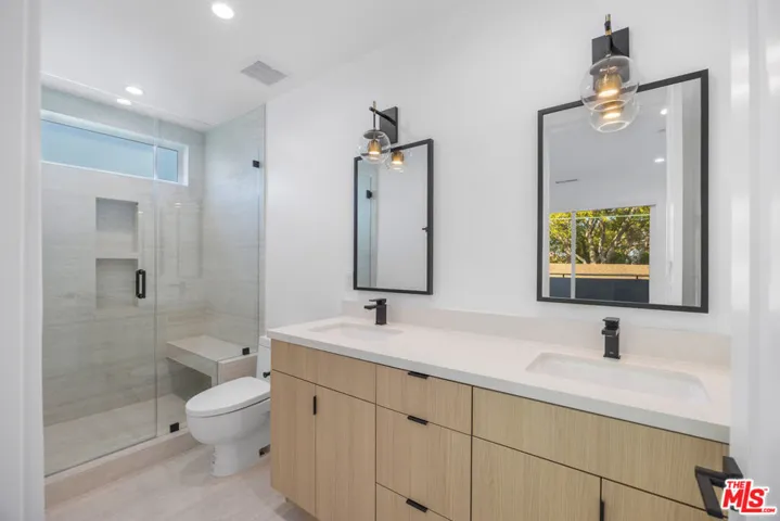 1330 Mohawk Street, Los Angeles, California 90026