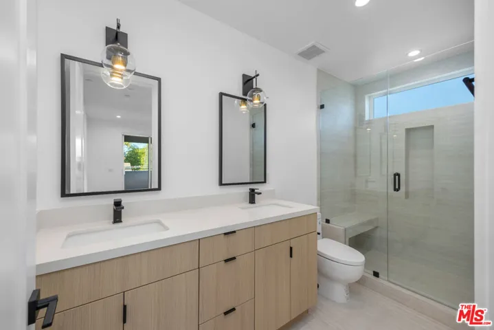 1330 Mohawk Street, Los Angeles, California 90026