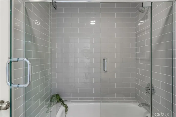 250 The Villages 303, Redondo Beach, California 90277