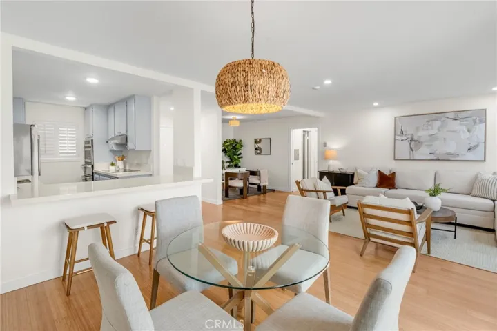 250 The Villages 303, Redondo Beach, California 90277