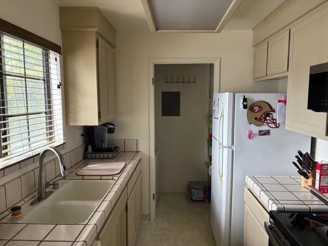 1056 Padre Drive 5, Salinas, California 93901