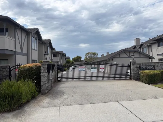 1056 Padre Drive 5, Salinas, California 93901