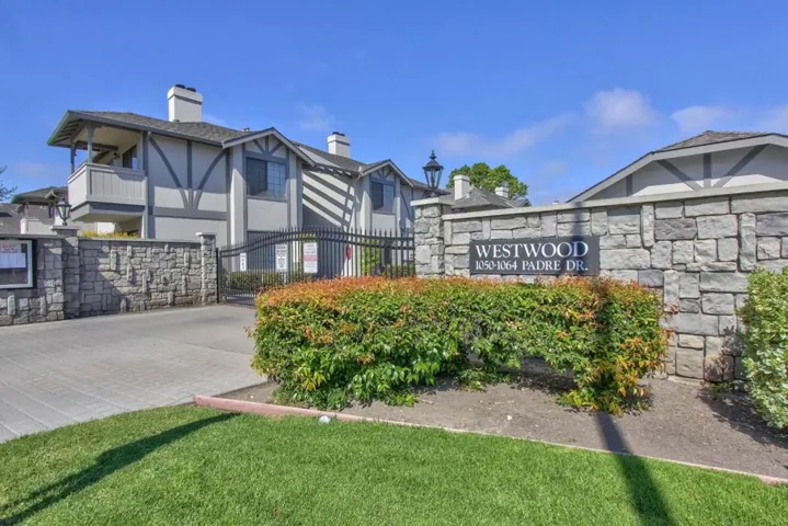 1056 Padre Drive 5, Salinas, California 93901