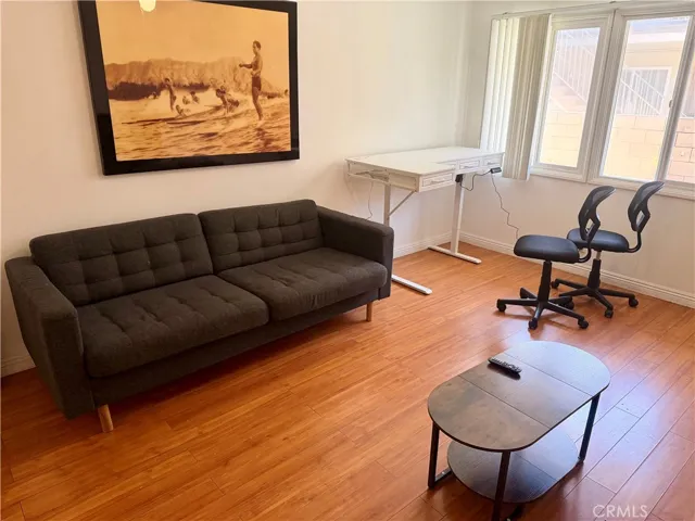 1945 17th Street, Santa Monica, California 90404