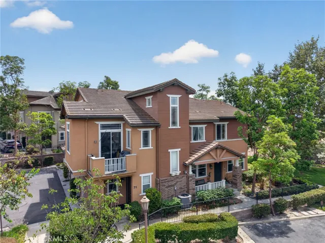 73 Chadron Circle, Ladera Ranch, California 92694