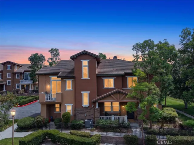 73 Chadron Circle, Ladera Ranch, California 92694