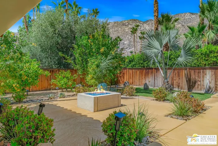 1165 Abrigo Road, Palm Springs, California 92262