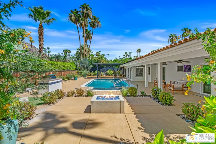 1165 Abrigo Road, Palm Springs, California 92262