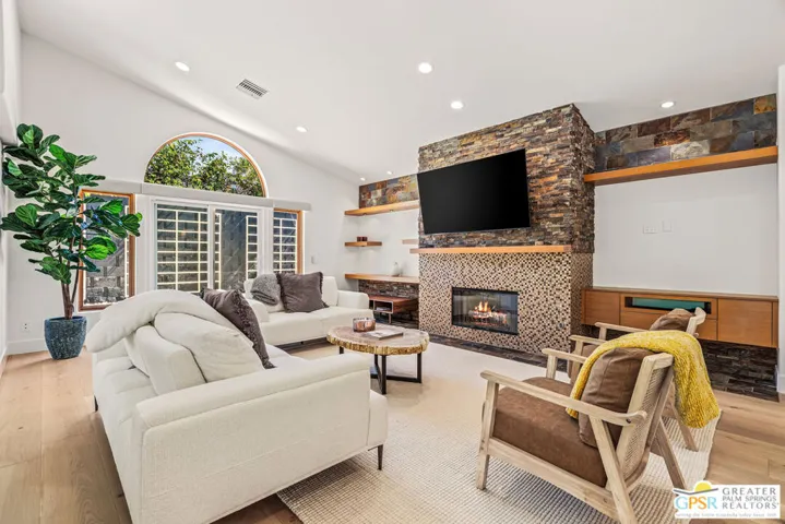 1165 Abrigo Road, Palm Springs, California 92262