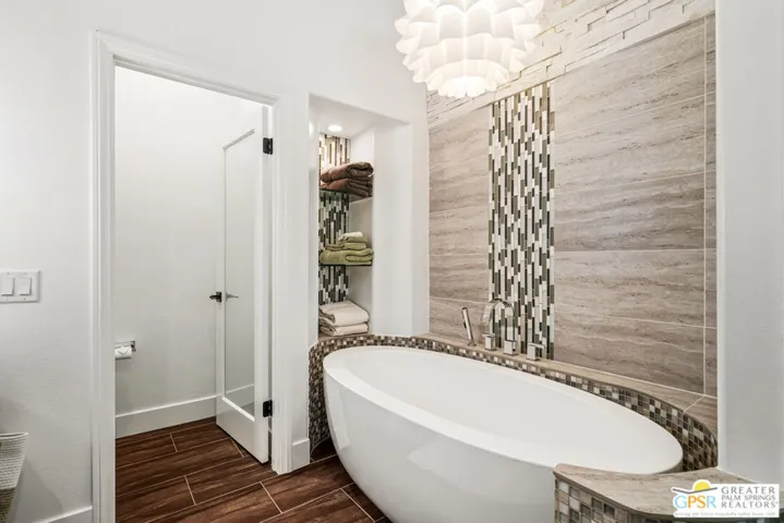 1165 Abrigo Road, Palm Springs, California 92262