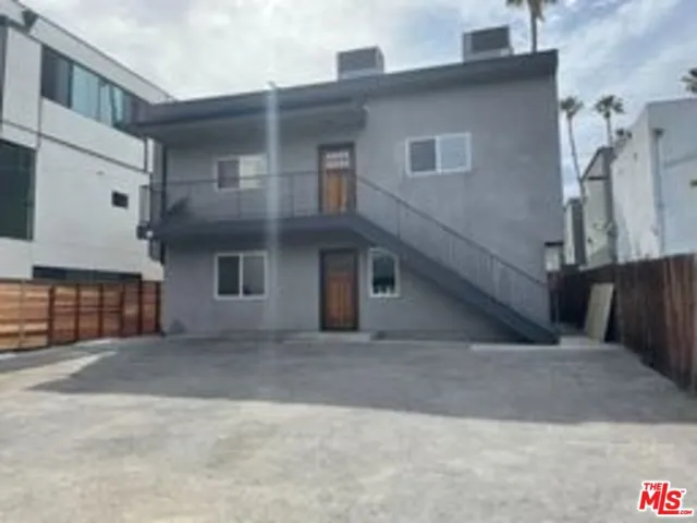 817 N Harvard Boulevard, Los Angeles, California 90029